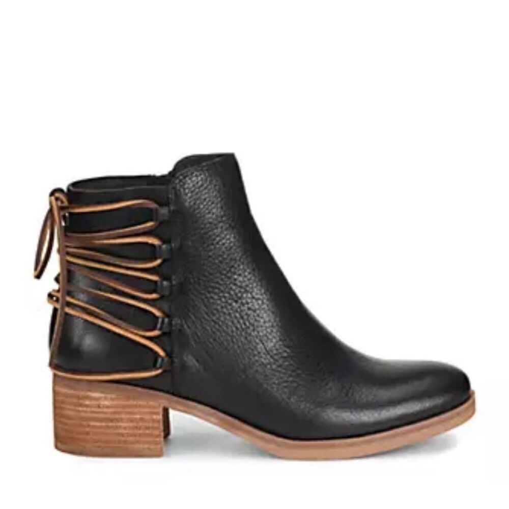 Korks belaya lace-up back black bootie size 7.5
